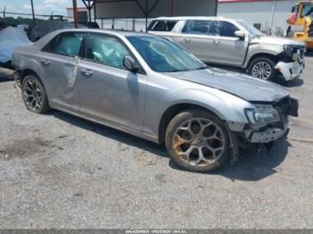  Salvage Chrysler 300