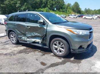  Salvage Toyota Highlander