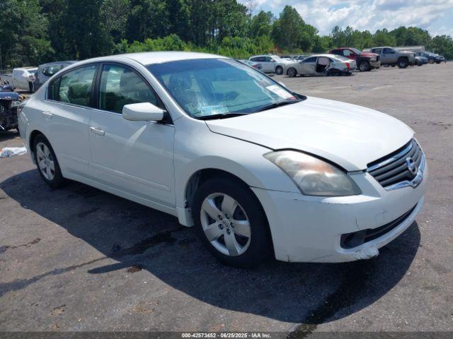  Salvage Nissan Altima