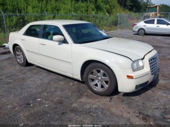  Salvage Chrysler 300