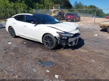  Salvage Nissan Maxima