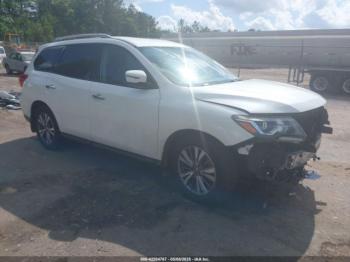  Salvage Nissan Pathfinder