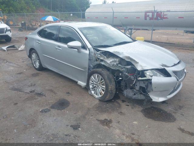  Salvage Lexus Es