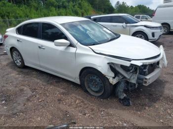  Salvage Nissan Altima