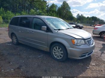  Salvage Chrysler Town & Country