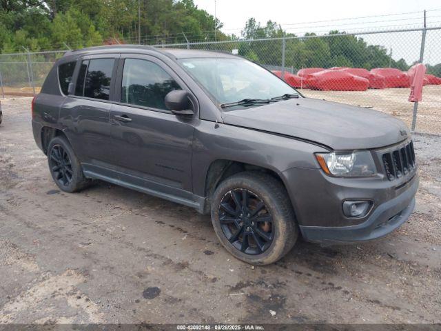  Salvage Jeep Compass