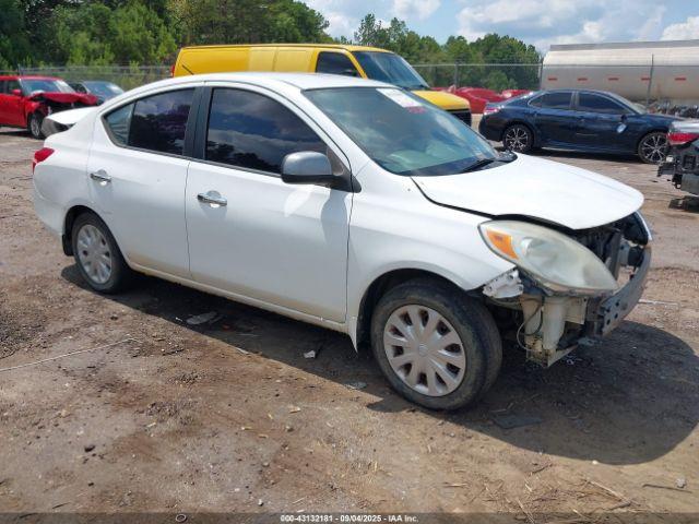  Salvage Nissan Versa