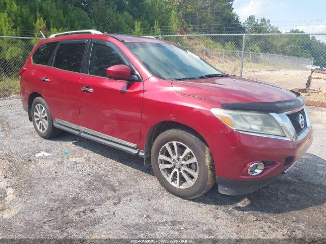  Salvage Nissan Pathfinder