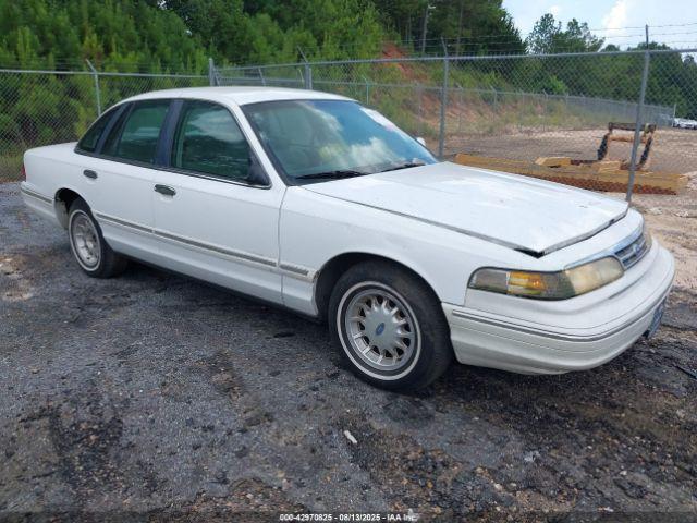  Salvage Ford Crown Victoria