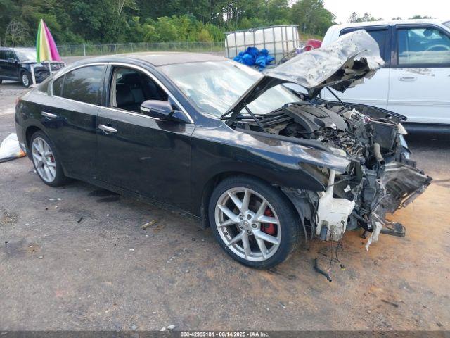  Salvage Nissan Maxima