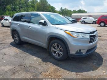  Salvage Toyota Highlander