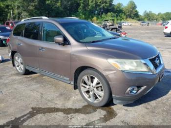  Salvage Nissan Pathfinder