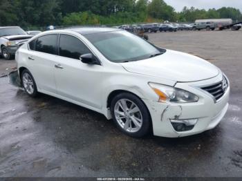  Salvage Nissan Altima