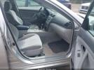 Toyota Camry Le Image 2