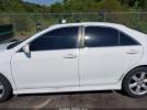 Toyota Camry Se Image 15