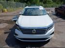 Volkswagen Passat 2.0t Se Image 9