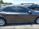 Toyota Camry Le Image 16