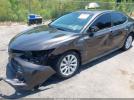 Toyota Camry Le Image 14