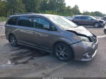  Salvage Toyota Sienna