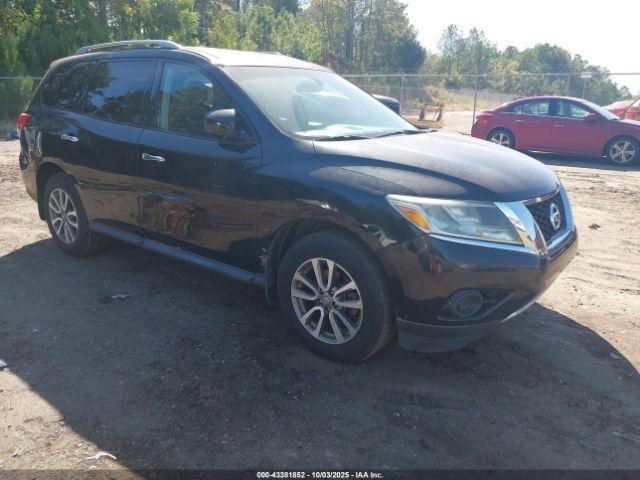  Salvage Nissan Pathfinder