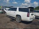GMC Yukon Denali Image 15