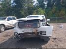 GMC Yukon Denali Image 12