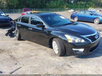  Salvage Nissan Altima