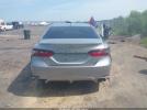 Toyota Camry Se Image 10