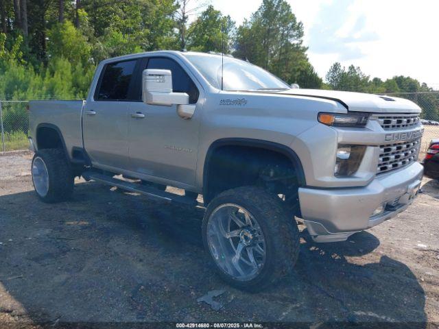  Salvage Chevrolet Silverado 2500