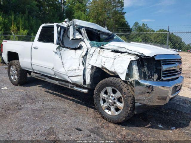  Salvage Chevrolet Silverado 2500