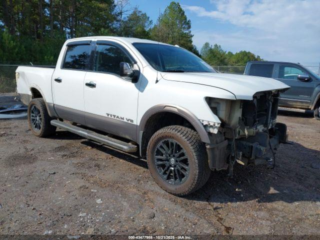  Salvage Nissan Titan