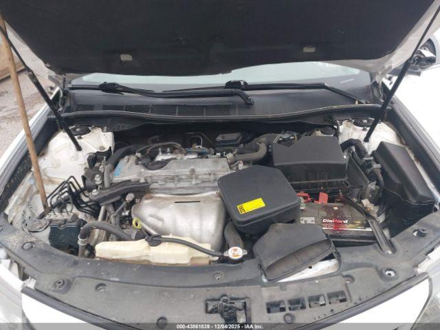 Toyota Camry Se Image 2