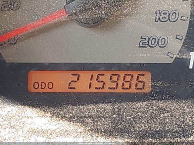 Toyota Tacoma Image 5