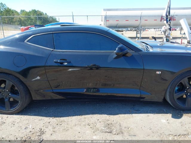 Chevrolet Camaro 1lt Image 19