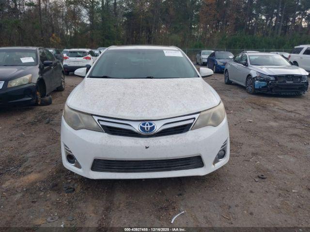 Toyota Camry Xle Image 11