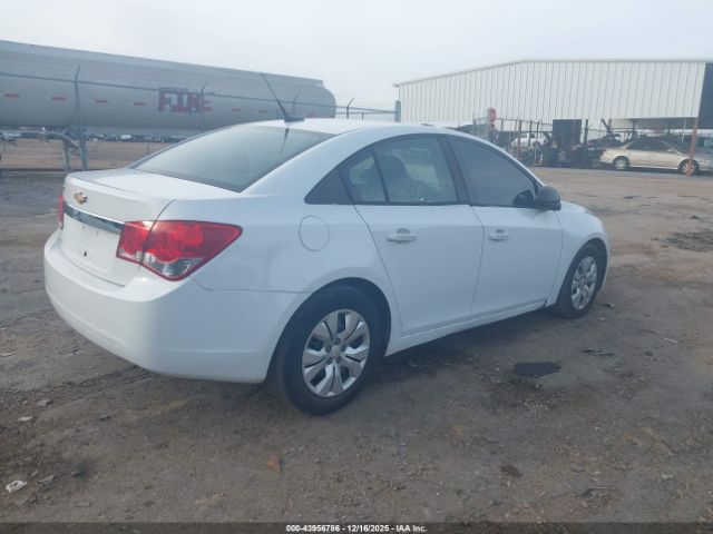 Chevrolet Cruze Ls Auto Image 12
