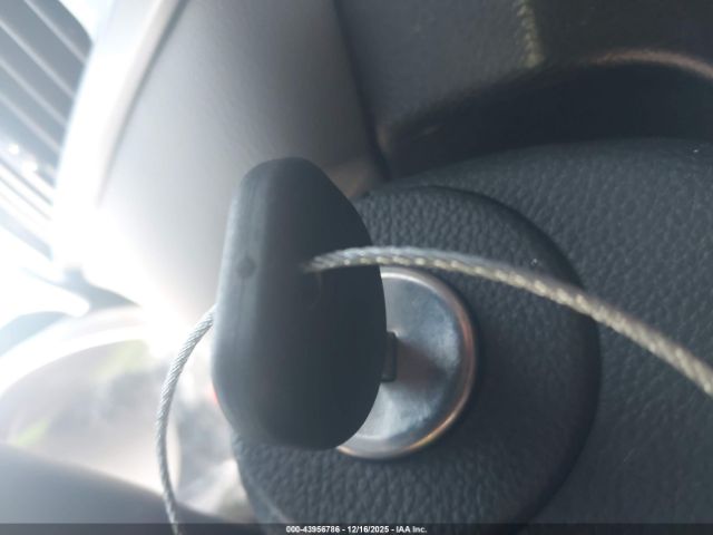 Chevrolet Cruze Ls Auto Image 4