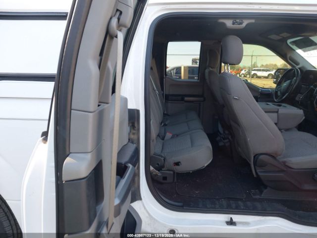 Ford F-150 Xlt Image 8