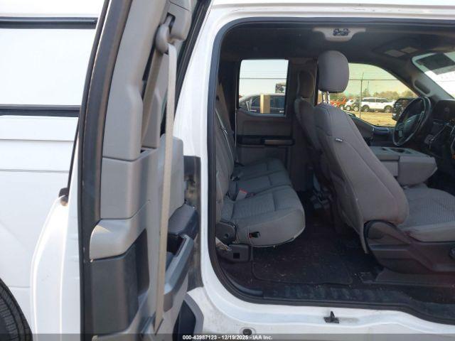 Ford F-150 Xlt Image 8