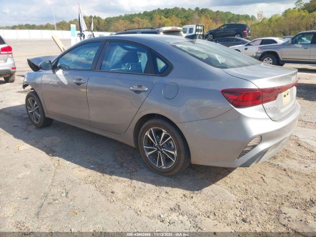 Kia Forte Lxs Image 2