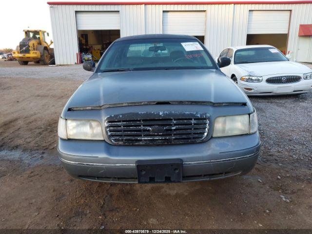 Ford Crown Victoria Lx Image 7