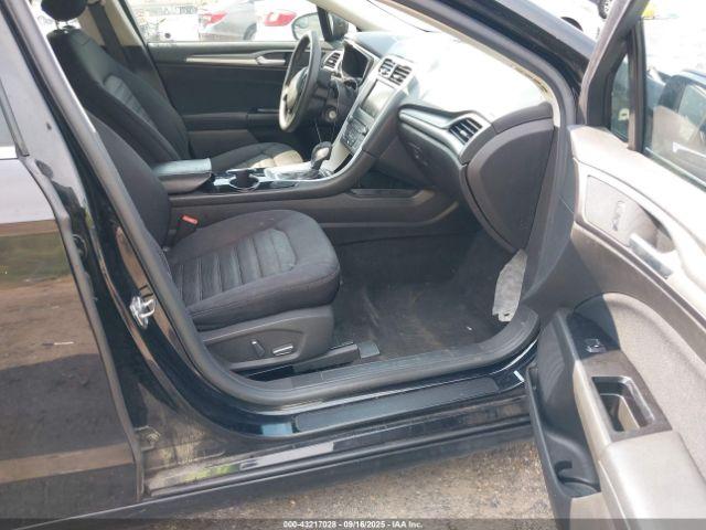 Ford Fusion Se Image 4