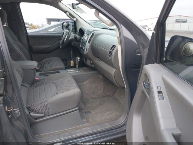 Nissan Frontier Sv Image 5