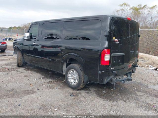 Nissan Nv Sl V8 Image 13