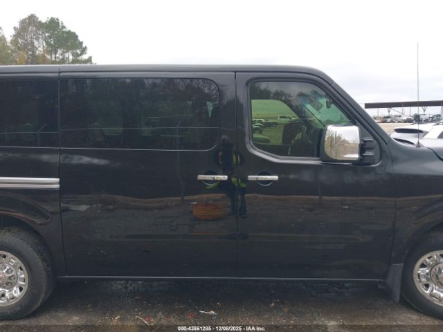 Nissan Nv Sl V8 Image 6