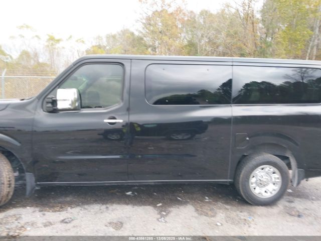 Nissan Nv Sl V8 Image 16