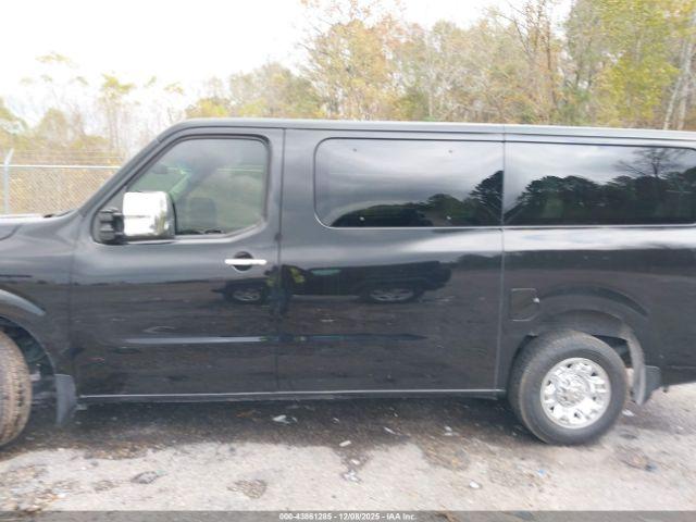 Nissan Nv Sl V8 Image 16