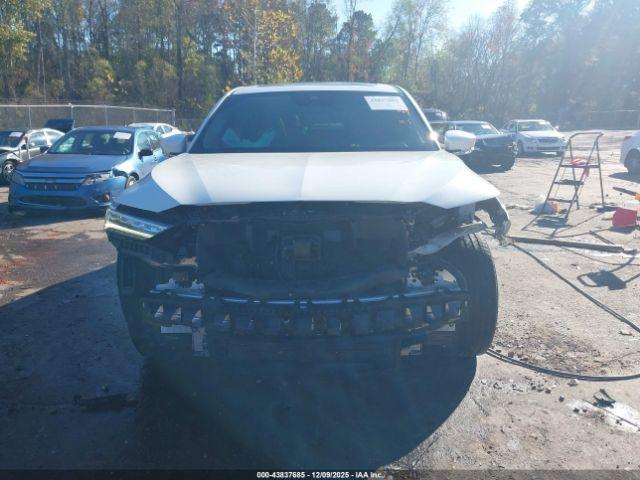 Acura MDX Standard Image 11