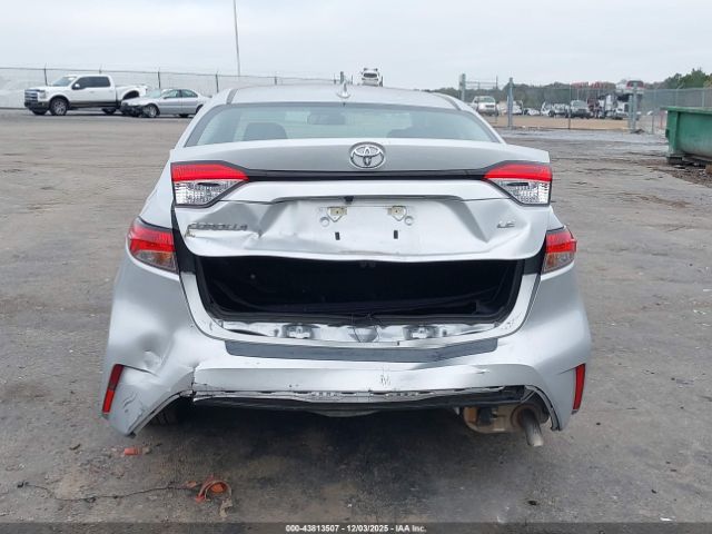 Toyota Corolla Le Image 11