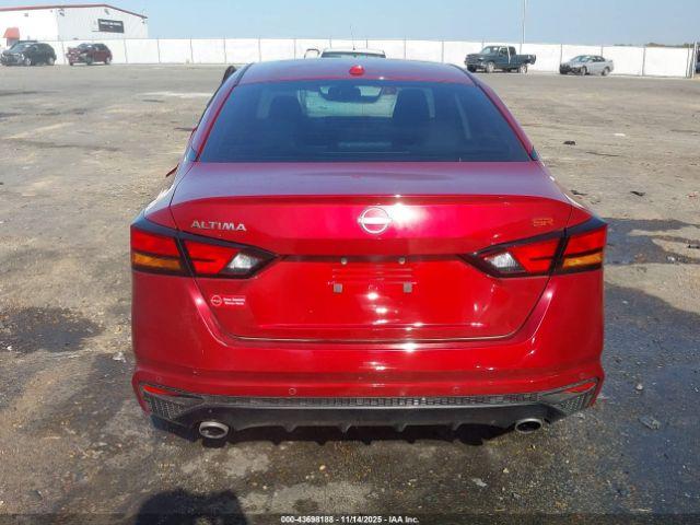 Nissan Altima Sr Fwd Image 17